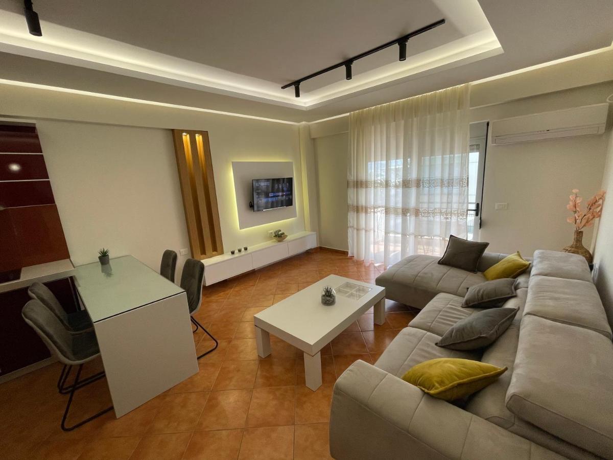Saranda Central Apartment Esterno foto