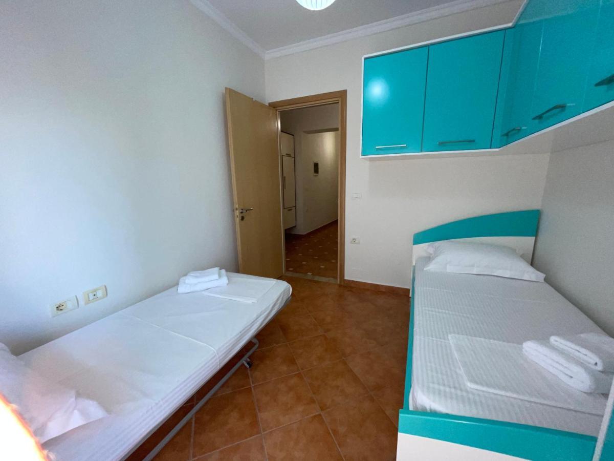 Saranda Central Apartment Esterno foto