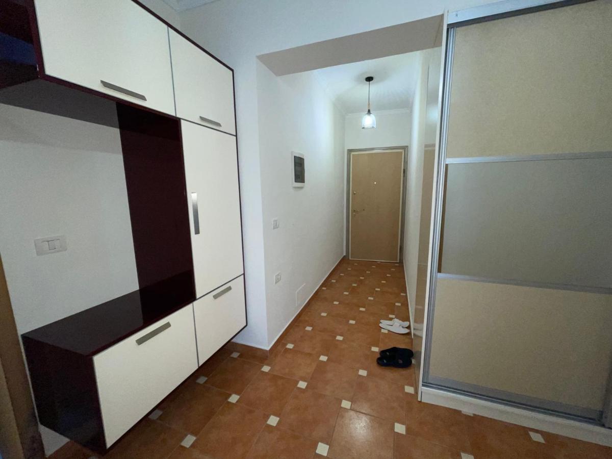 Saranda Central Apartment Esterno foto